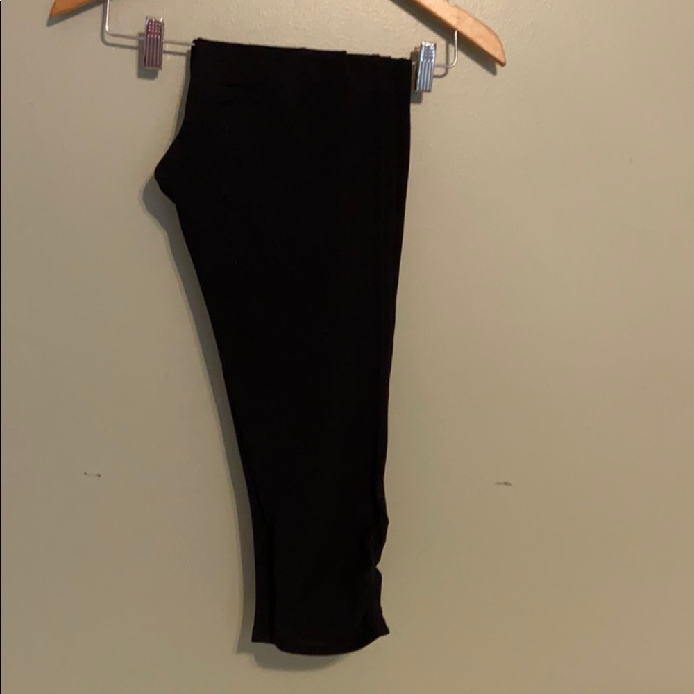 Gaiam Pleated Yoga Pants (Capri)